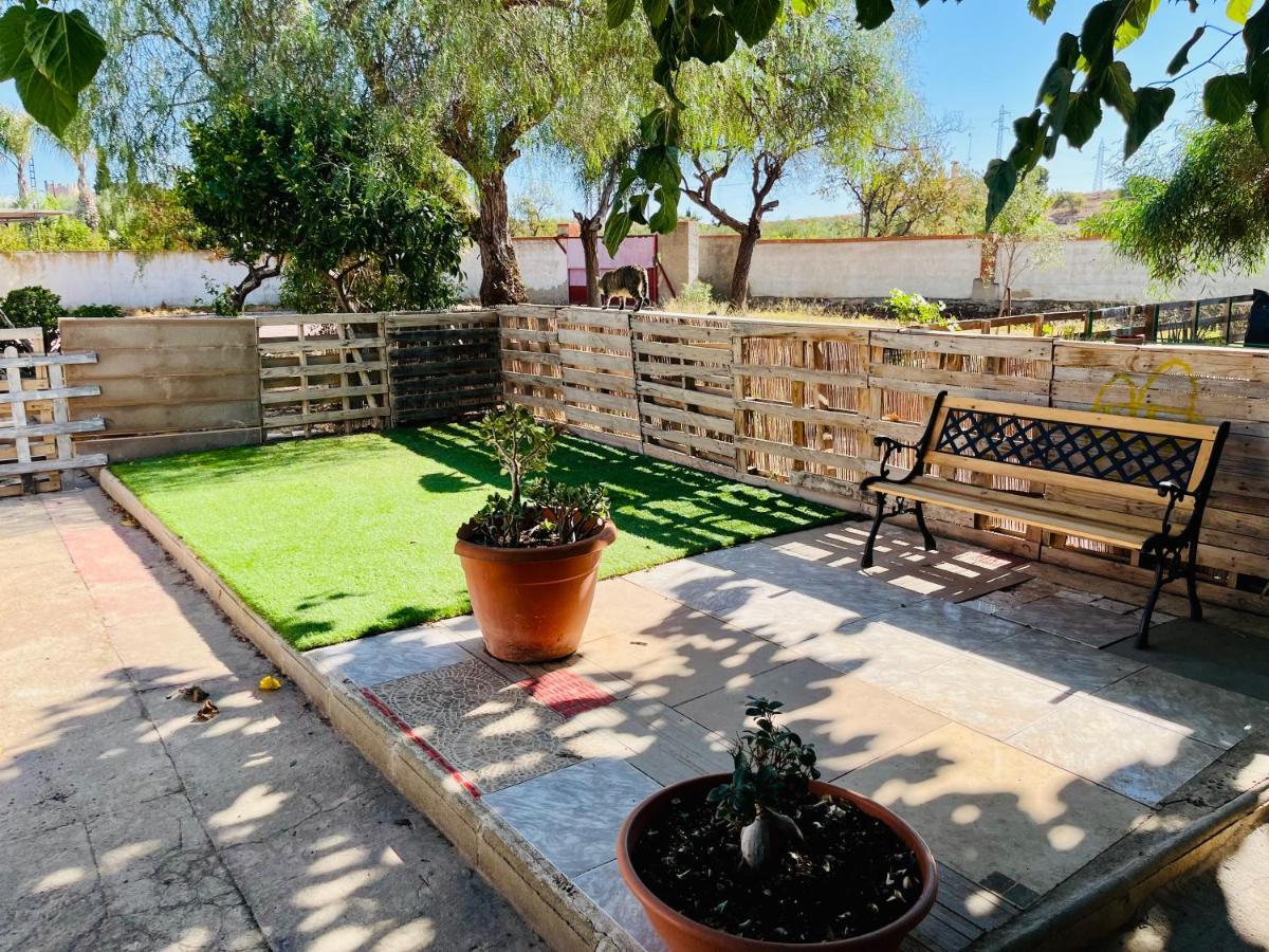 Estudio Adosado Acogedor Con Jardin, Barbacoa Y Parking Privado Alicante Exteriér fotografie